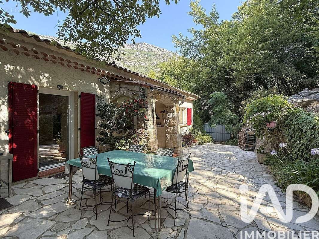 Photo 9 - Maison à TOURRETTES-SUR-LOUP