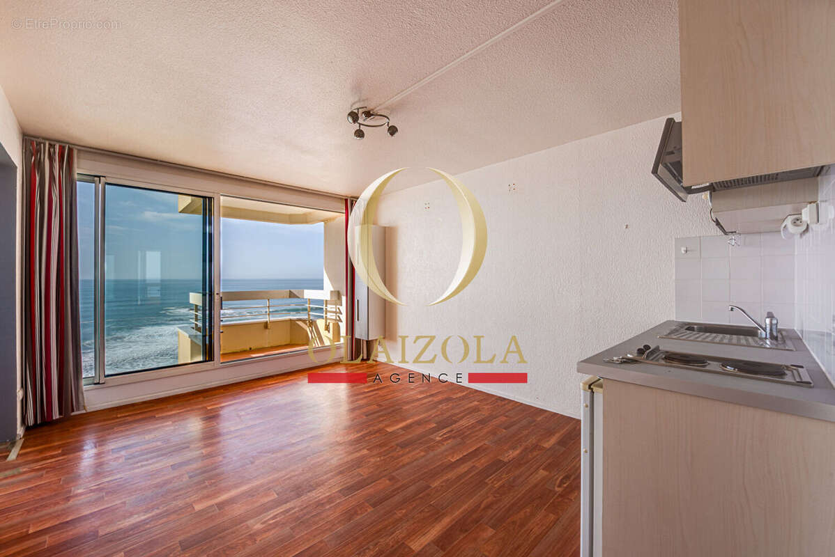 BIARRITZ / GRANDE PLAGE - Appartement Hotelier vue mer en étage élevé - photo 6