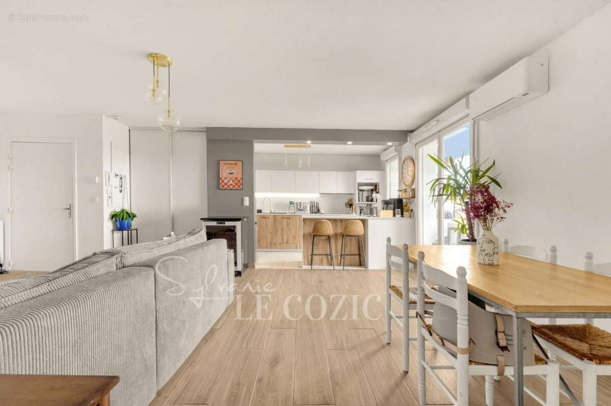 Appartement à LA SALVETAT-SAINT-GILLES