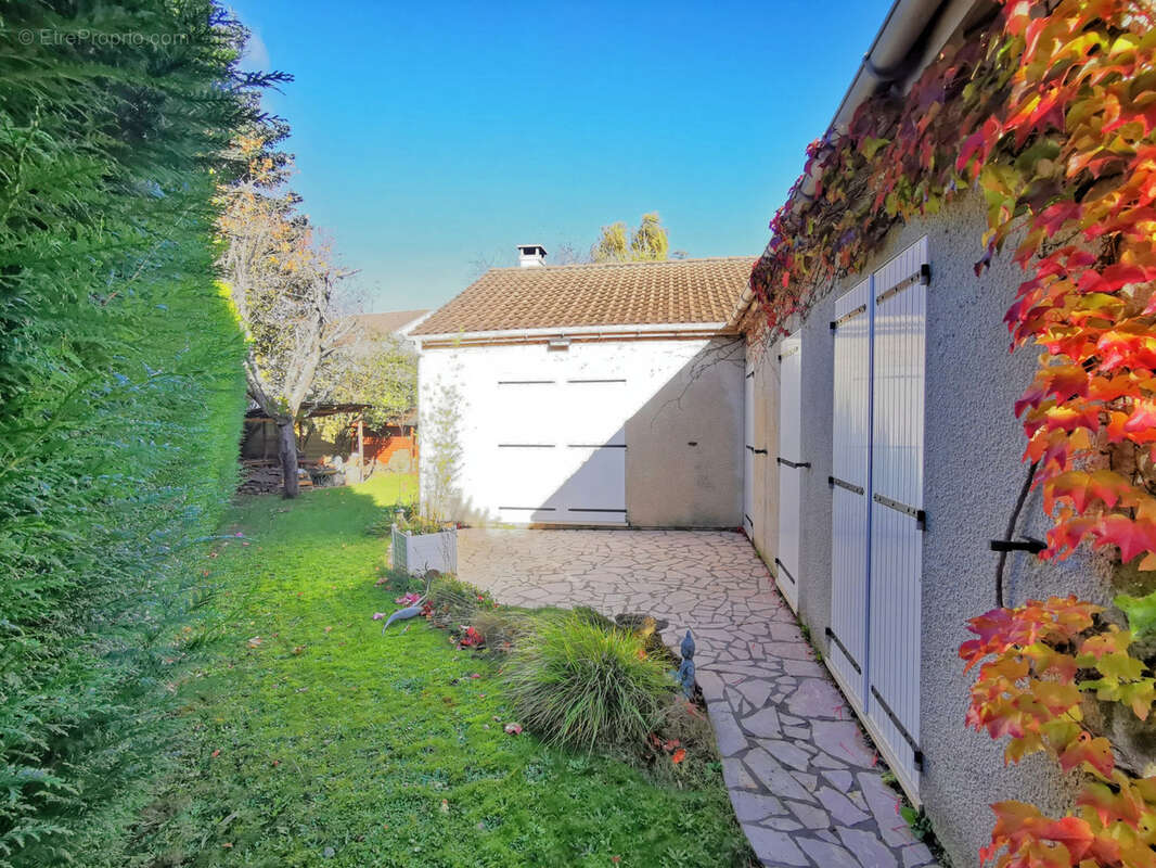 Maison à MAGNY-LES-HAMEAUX