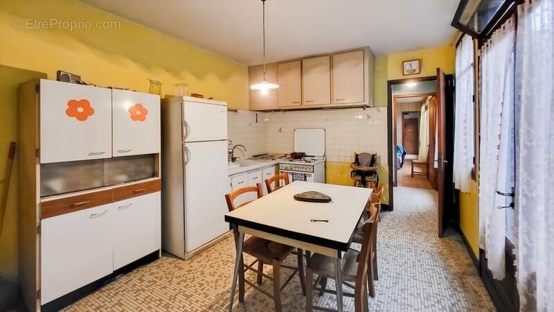 Maison à TRIE-SUR-BAISE