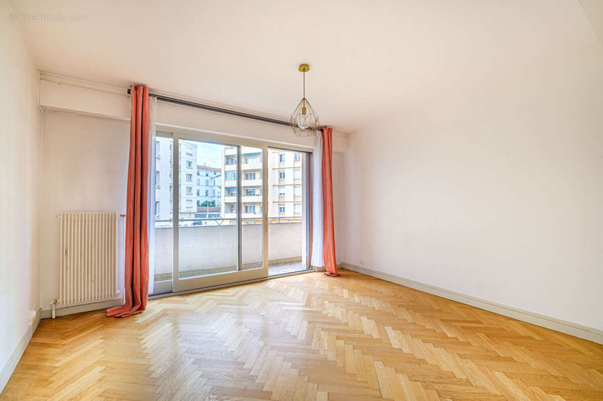Appartement à LYON-3E