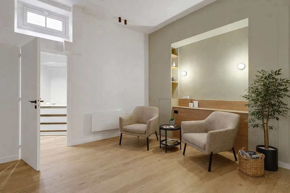 Paris 8ᵉ – Élégant 2 pièces de 57 m² – Idéal profession libérale ou pied-à-terre - photo 7