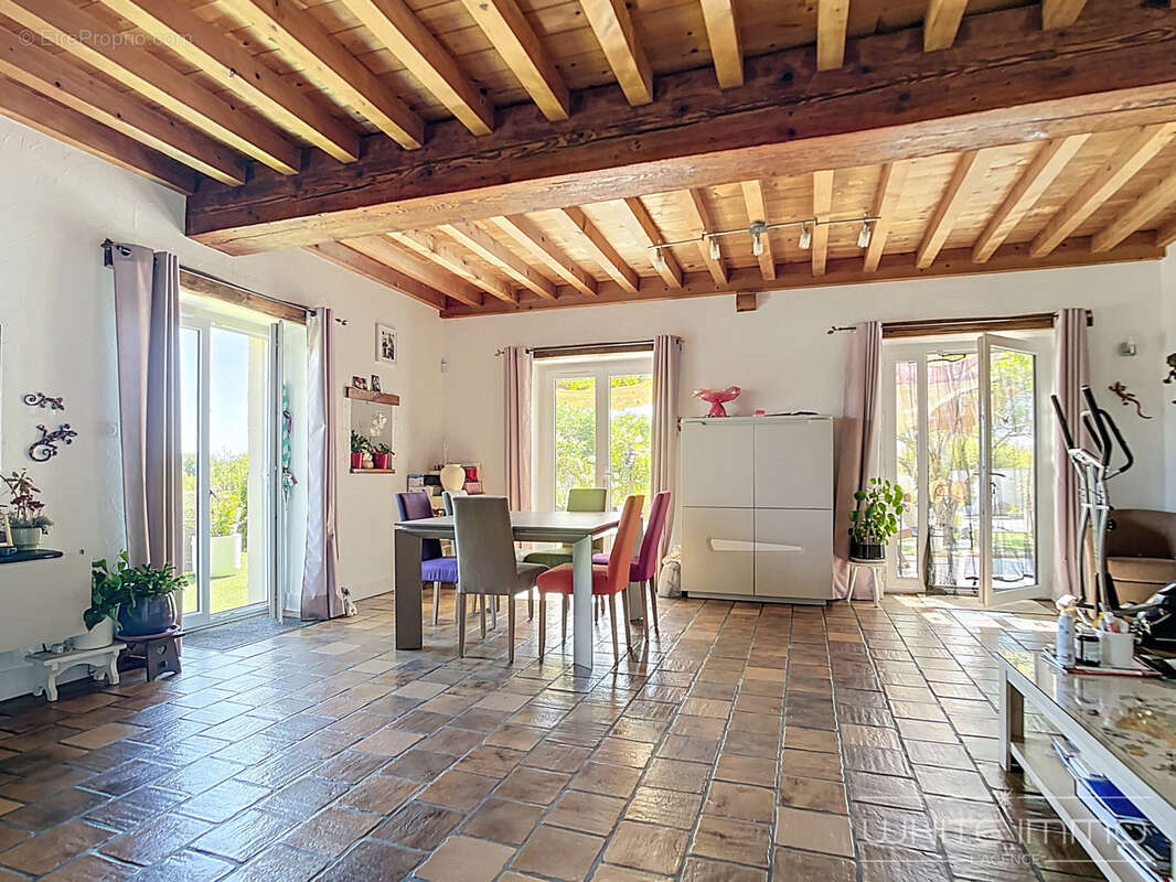 'sous l'olivier' - vente en exclusivite, chaponost, maison ancienne 171 m2, terrain 768 m2, piscine, dependanc - photo 2