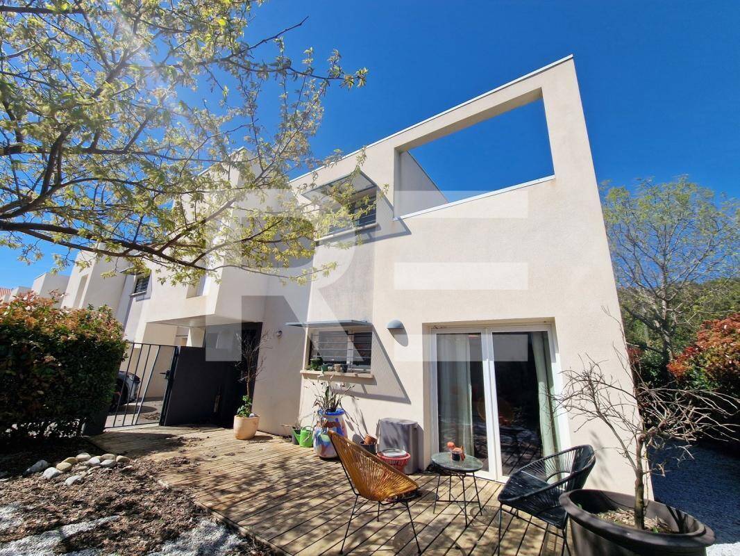 Maison à SAINT-BRES