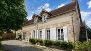 Maison à LE MONTET