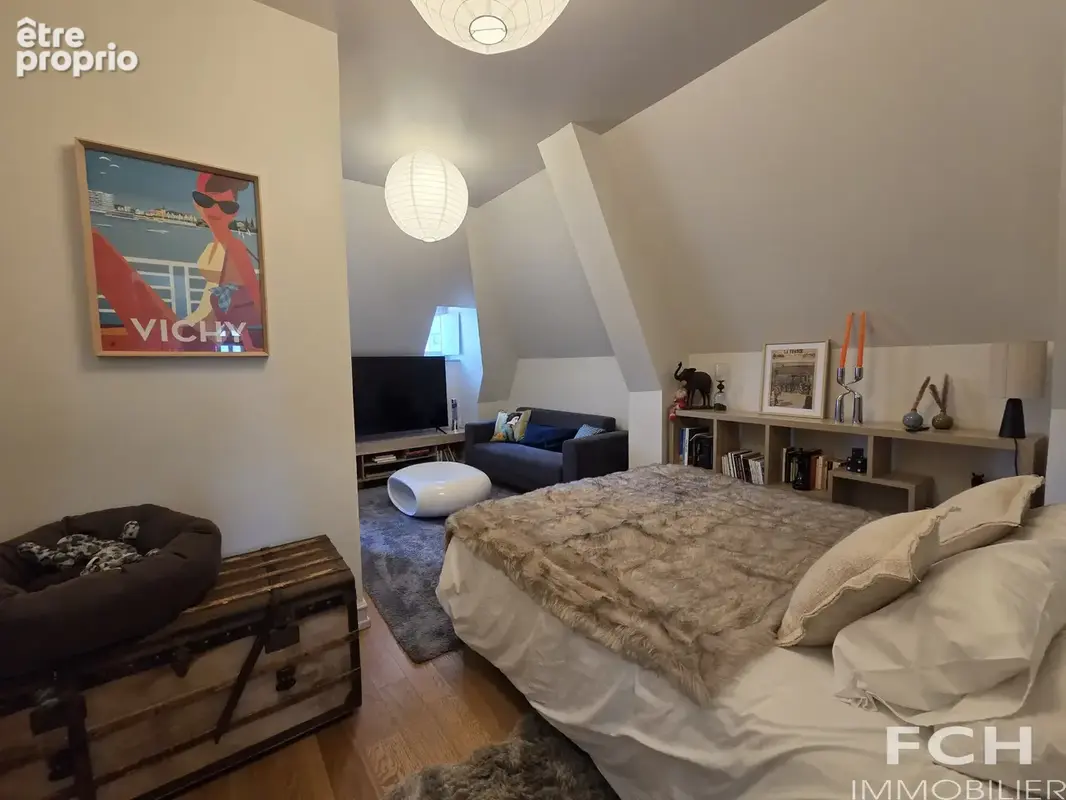 Vieux vichy - t4 triplex atypique de 109 m2 - photo 10