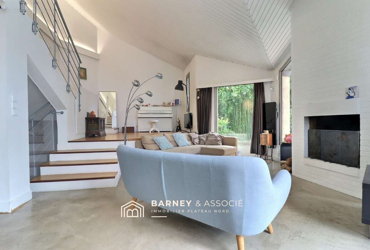 Maison 260 m² à Bois-Guillaume  - photo 2