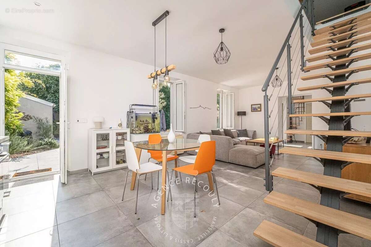 Maison à MARSEILLE-8E