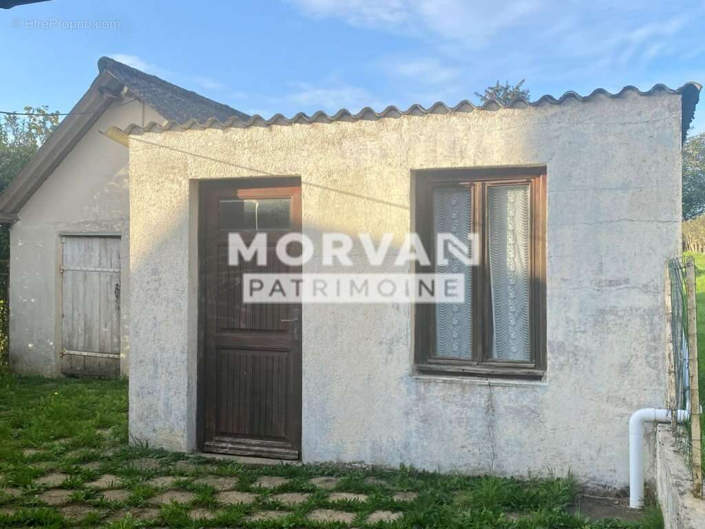 Maison à AUNAY-EN-BAZOIS