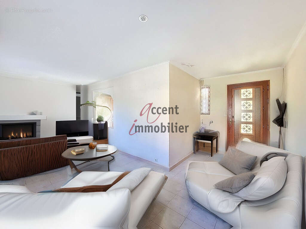 Maison à CHATEAURENARD