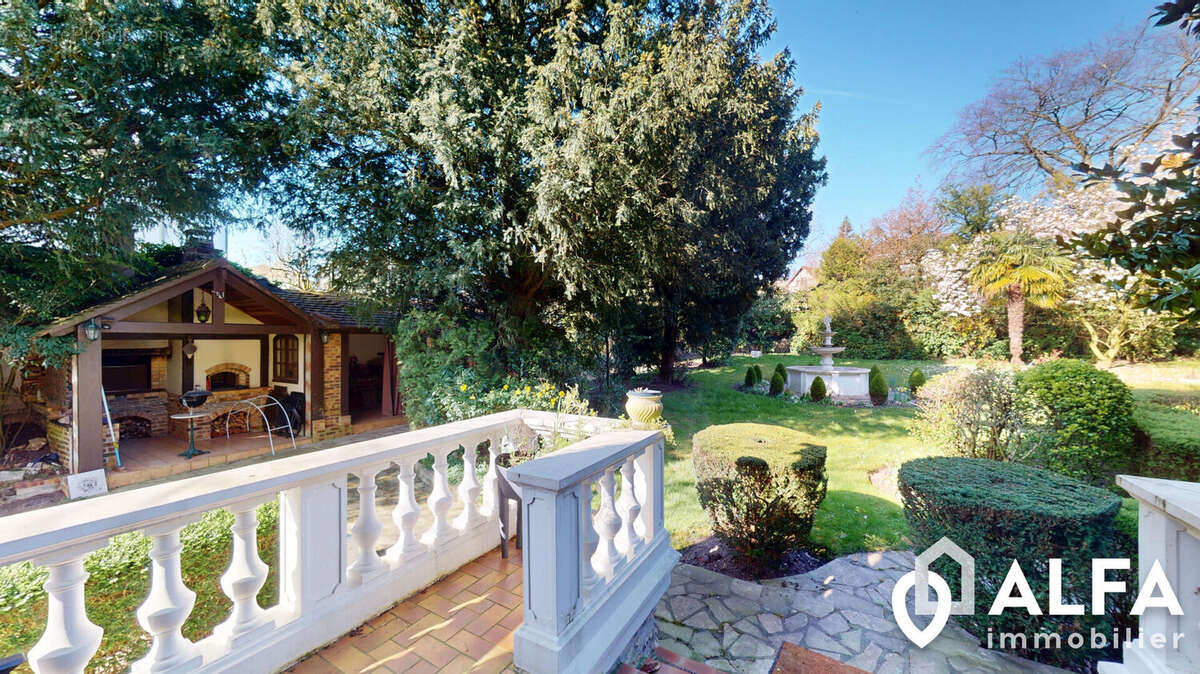 Maison à MONTMORENCY