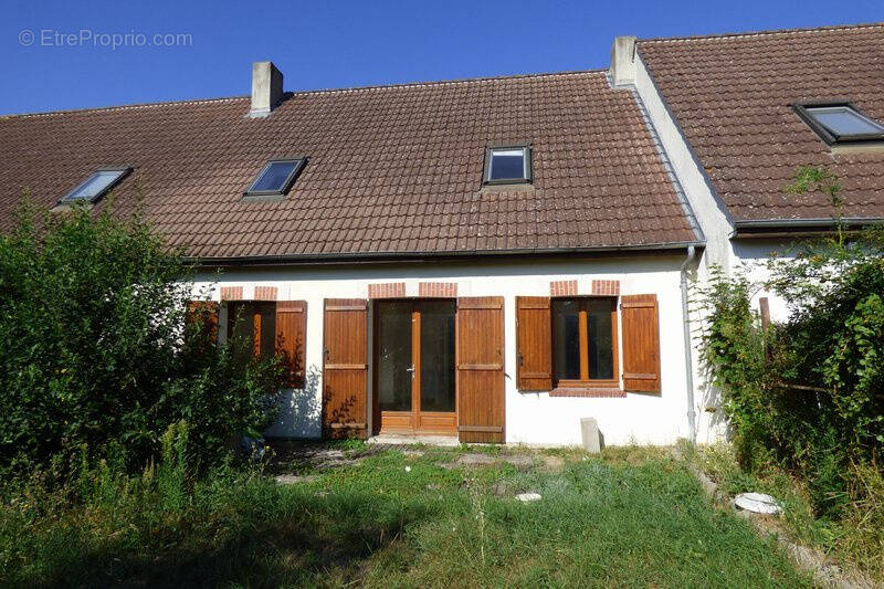 Maison à FLEURY-LES-AUBRAIS