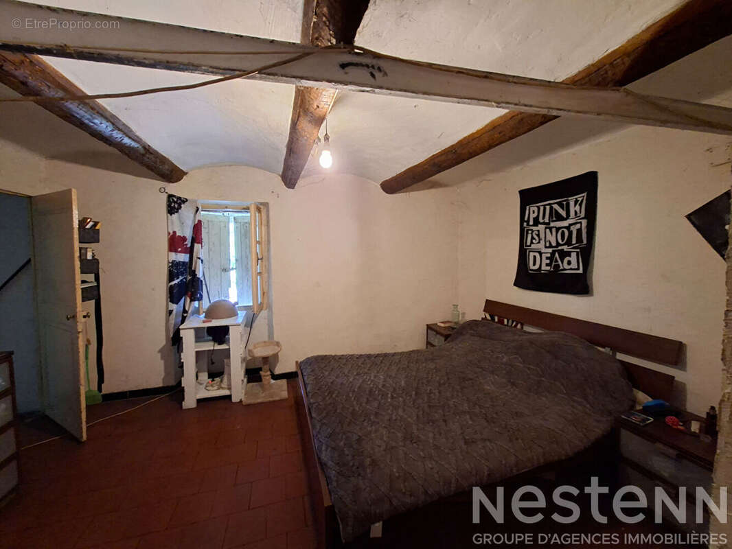 Immeuble à vendre à La Vernarède - 8 pièces, 143 m², terrain 1350 m² - photo 11