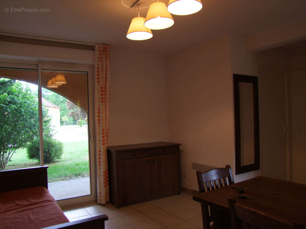 Appartement à PRAYSSAC