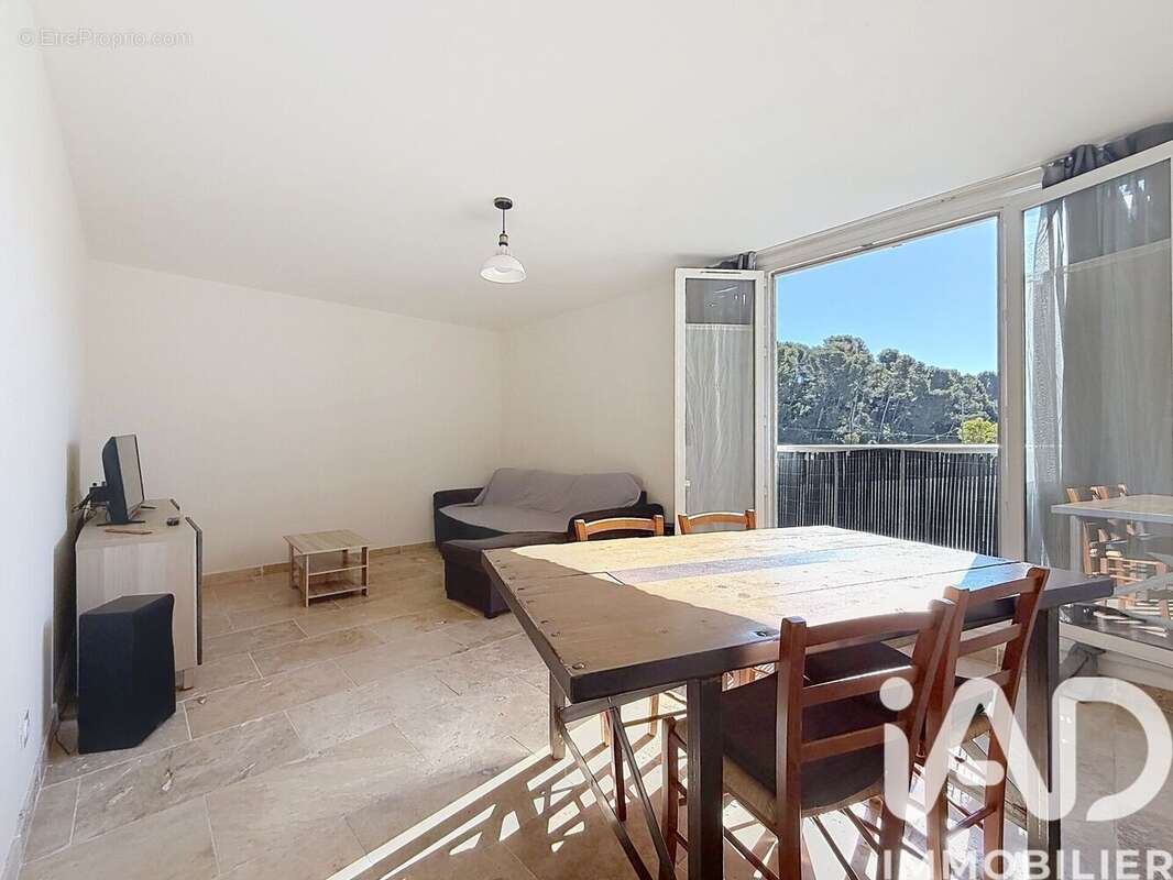 Photo 2 - Appartement à AUBAGNE