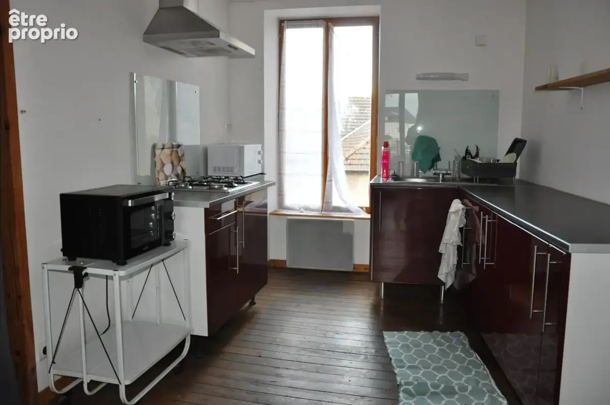 Immeuble de caractère en centre-ville, avec local commercial, duplex et appartement loué - photo 17