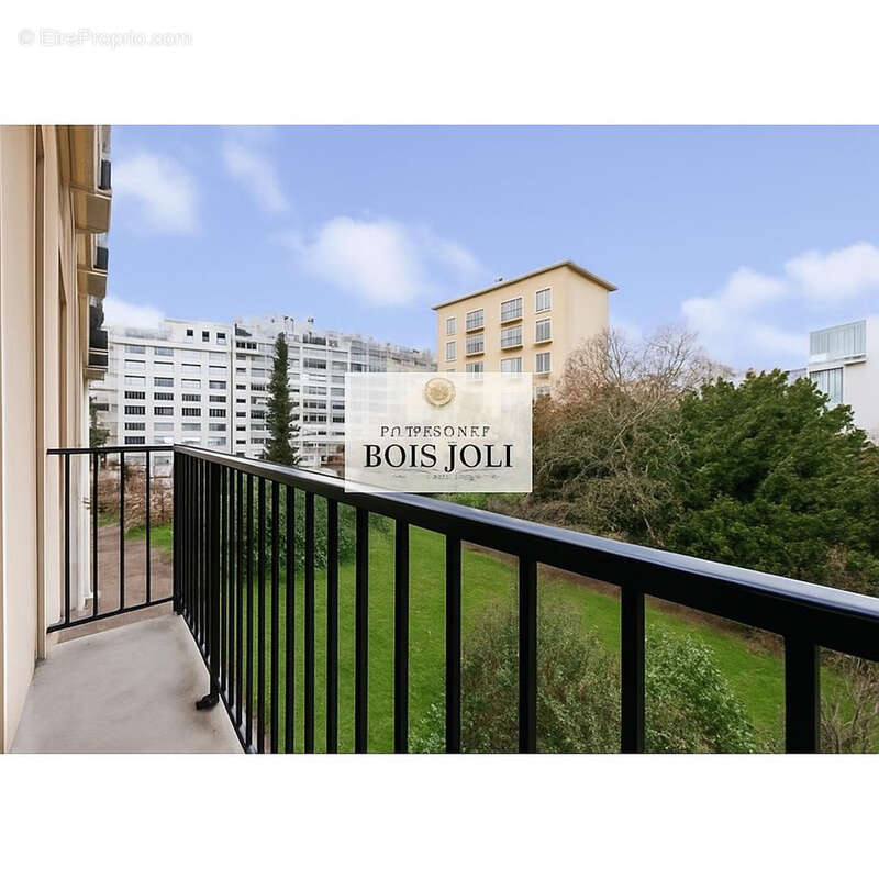 Appartement à PARIS-15E