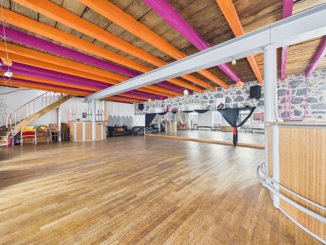 Maison à ESPALY-SAINT-MARCEL