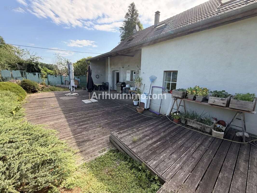 Maison à SAVIGNY-EN-REVERMONT