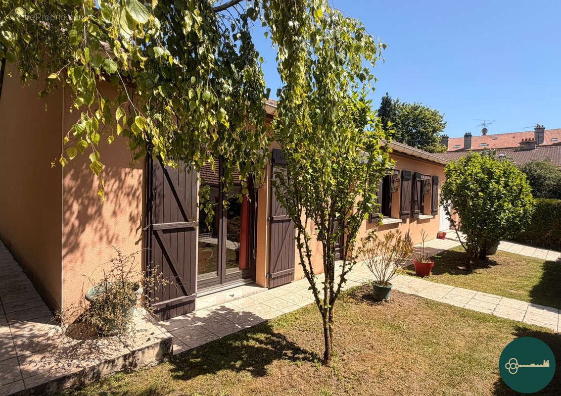 Maison à TOUL
