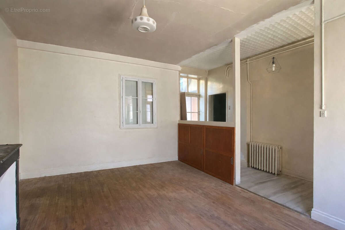Maison à MONTRICHARD