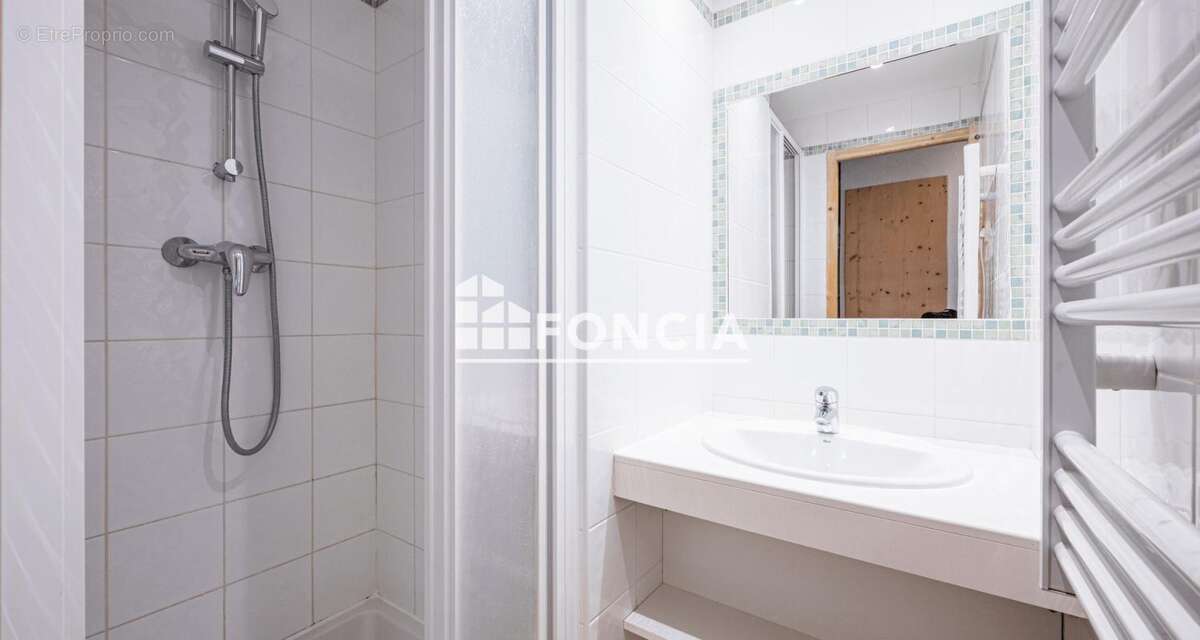 Appartement à NOTRE-DAME-DE-BELLECOMBE