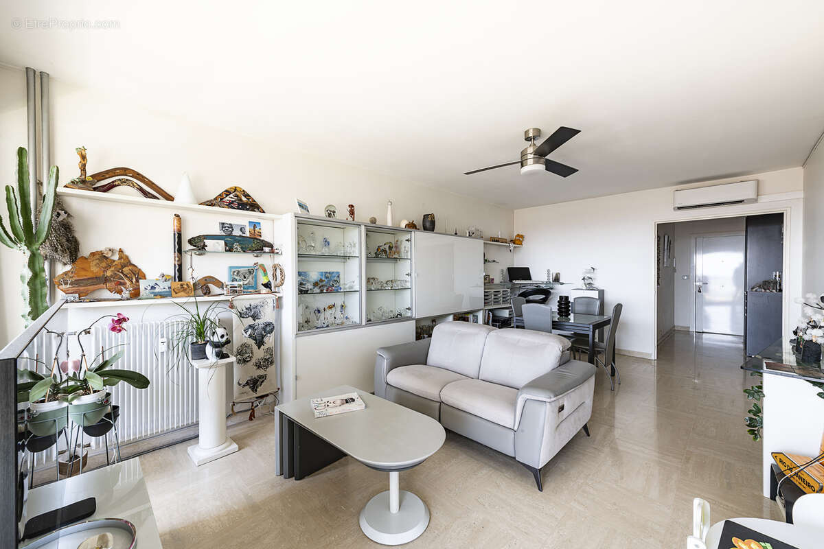 4 pièces de 88m2 avec terrasse et vue mer au clame - cave et garage - photo 3