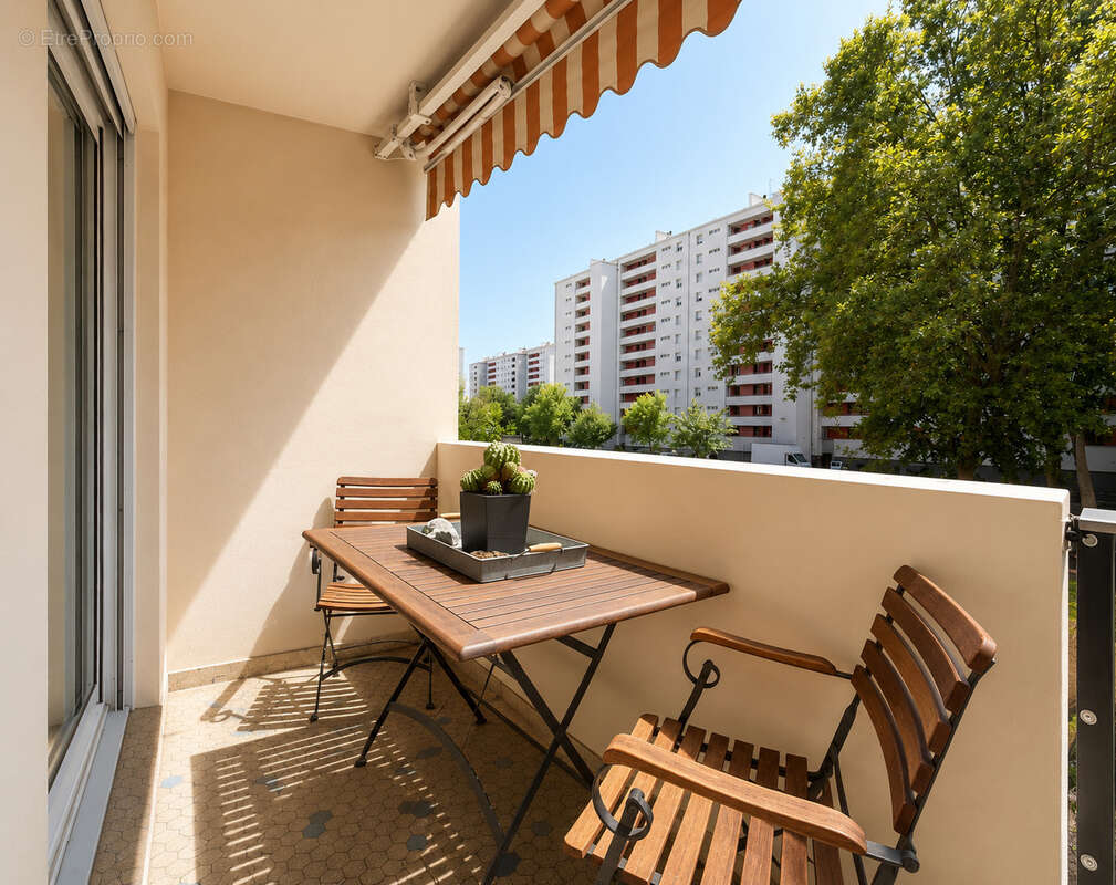 TOTEM - TOLSTOÏ - T3 rénové avec balcon, vue jardin et stationnement - photo 4