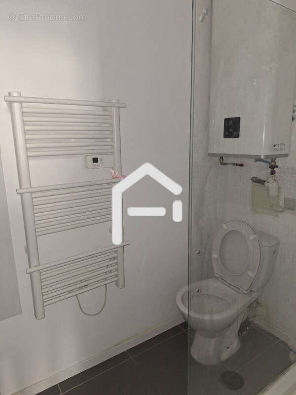 Appartement à POUSSAN