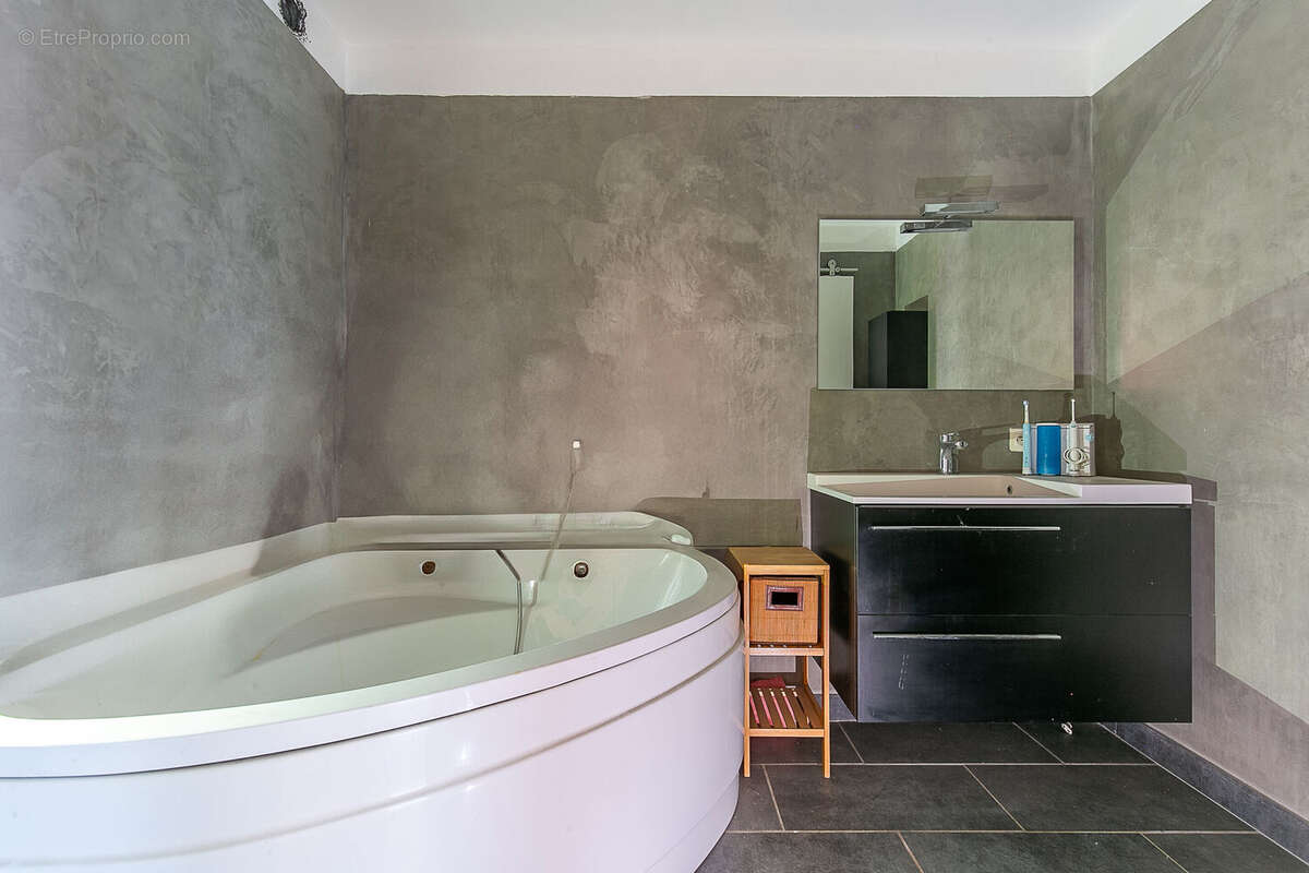 Photo 7 - Appartement à MARSEILLE-6E