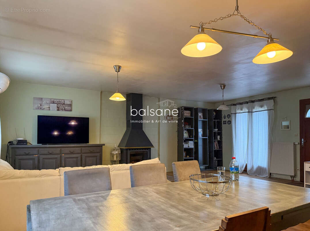 RDC - Séjour 48 m² - Maison à CAUDEBEC-LES-ELBEUF