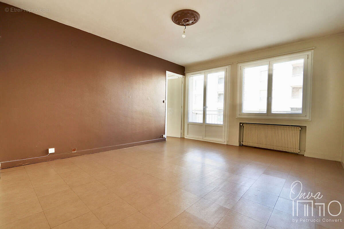 Appartement à LYON-3E