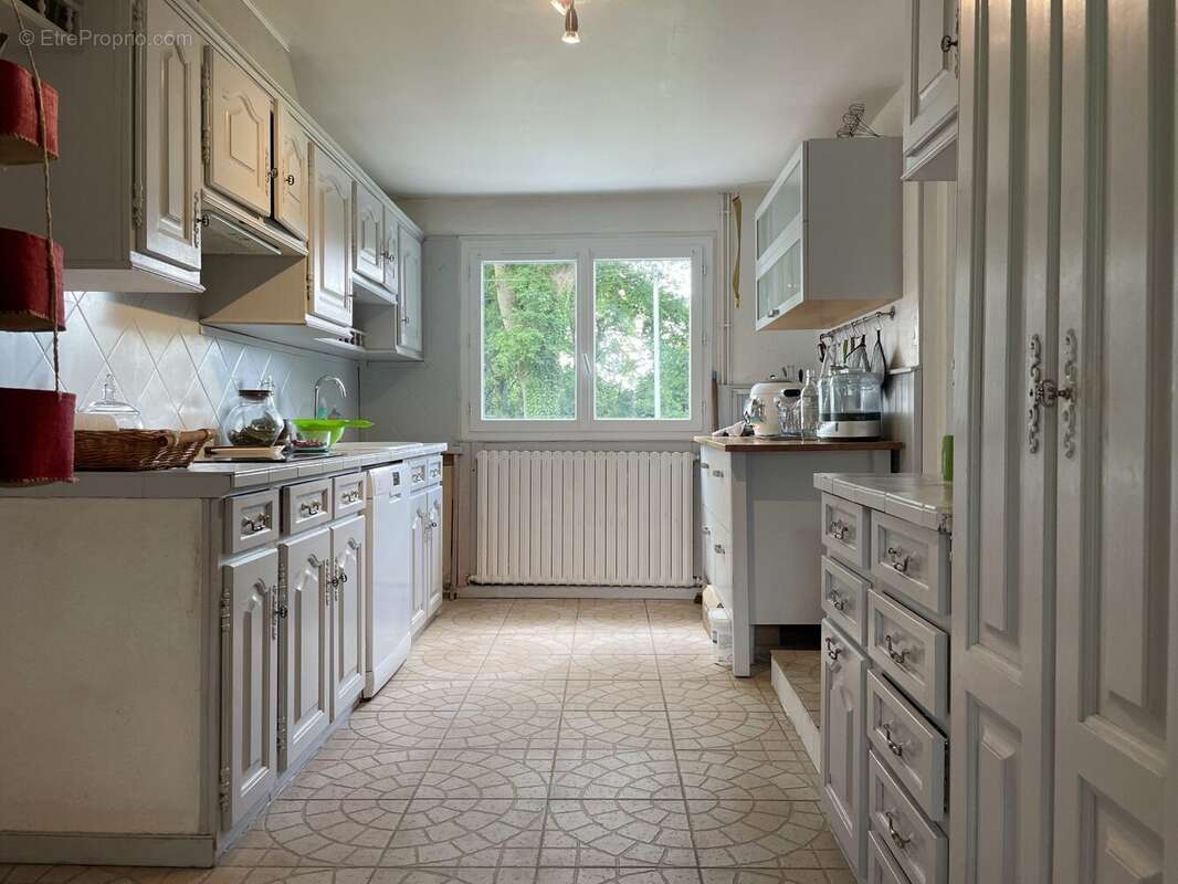 Cuisine améangée - Maison à SAINT-AUBIN-DES-COUDRAIS