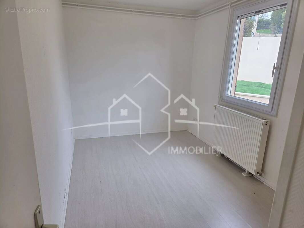 Maison à REVEL-TOURDAN