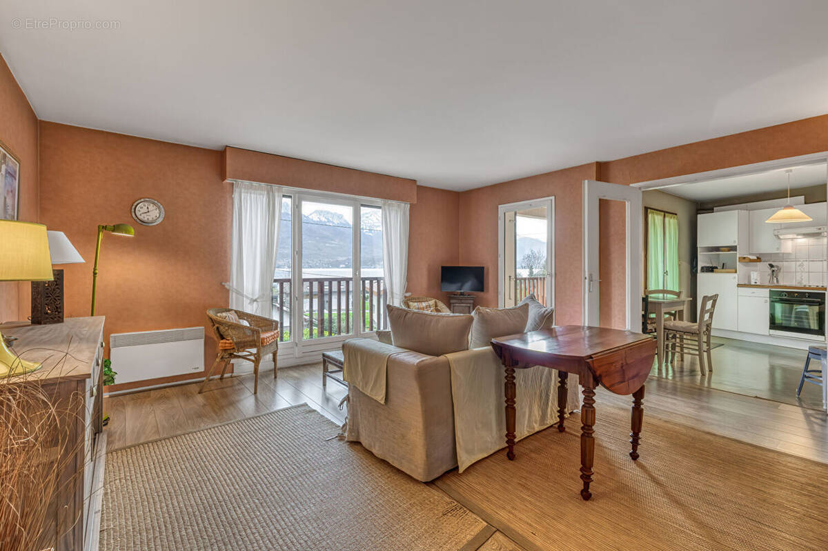 Appartement à SEVRIER