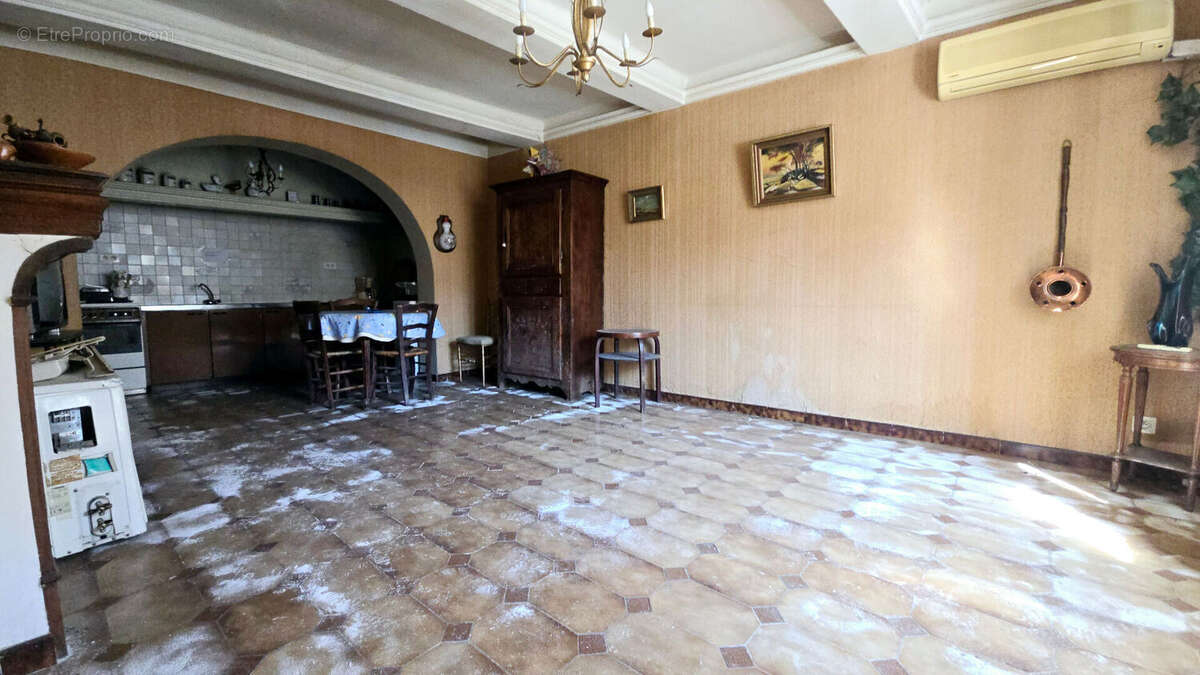 Maison à VAISON-LA-ROMAINE