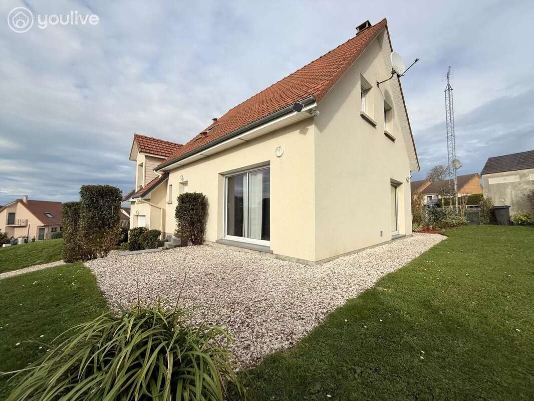 Maison à CANY-BARVILLE