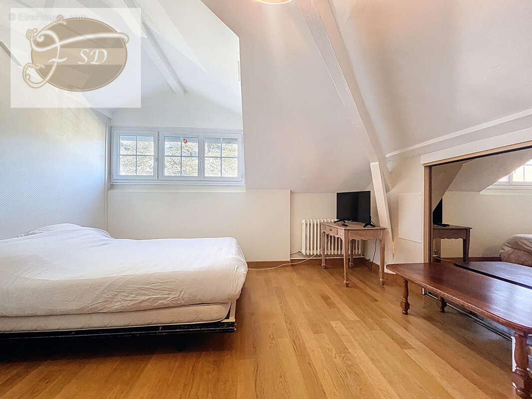 Maison à LA TERRASSE