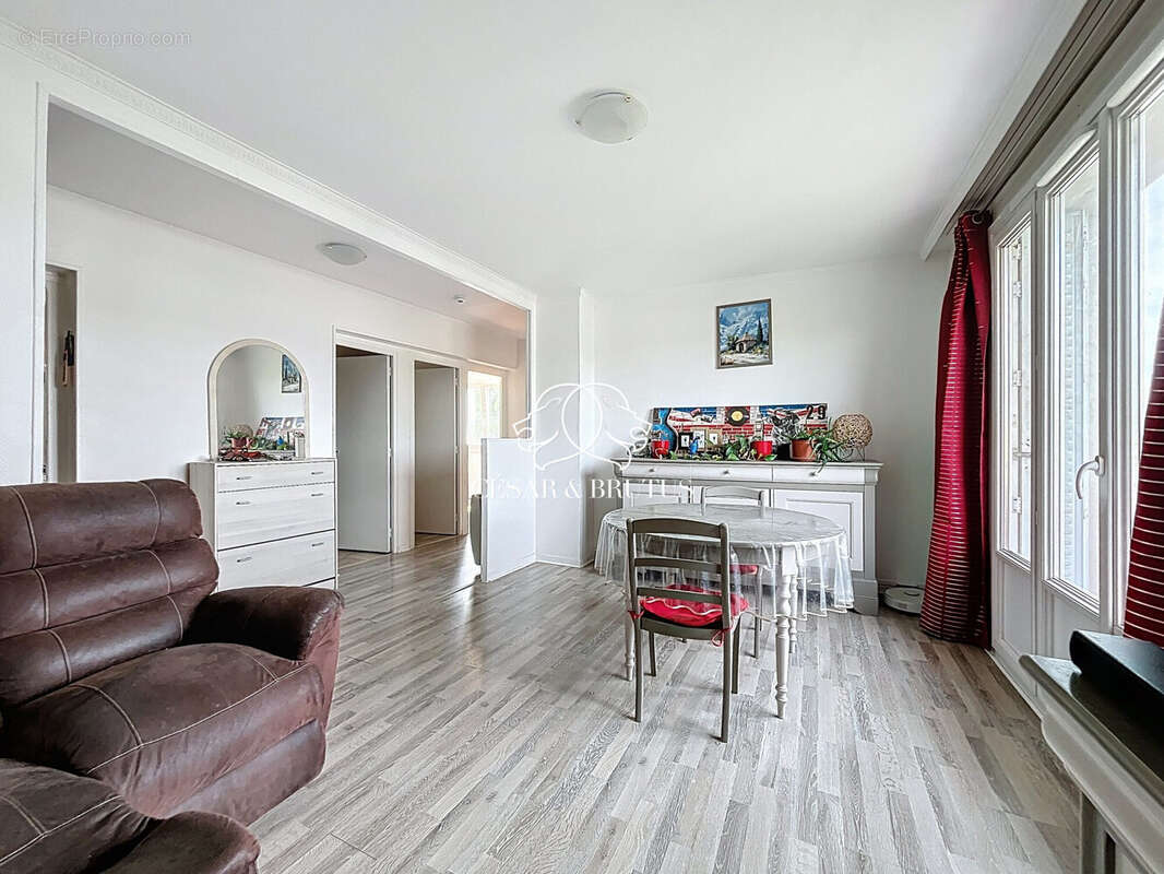 Appartement 58 m² à Pont-Eveque  - photo 6