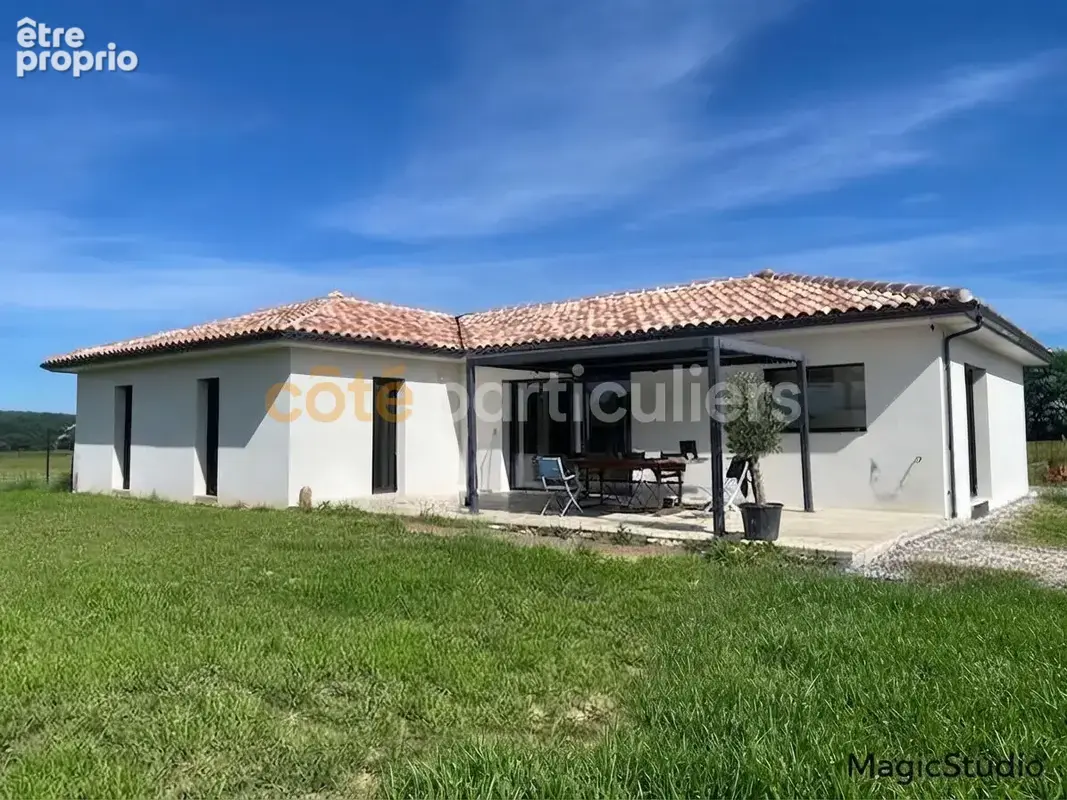 Photo Maison à Chelle-Debat au prix de 314 500€