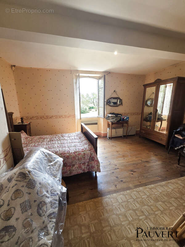 Maison de 3 chambres avec 2700 m2 de terrain - photo 6