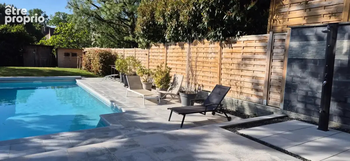 YERRES, belle maison familiale de 205 m² avec piscine, terrain plein sud et  sous sol total - photo 3