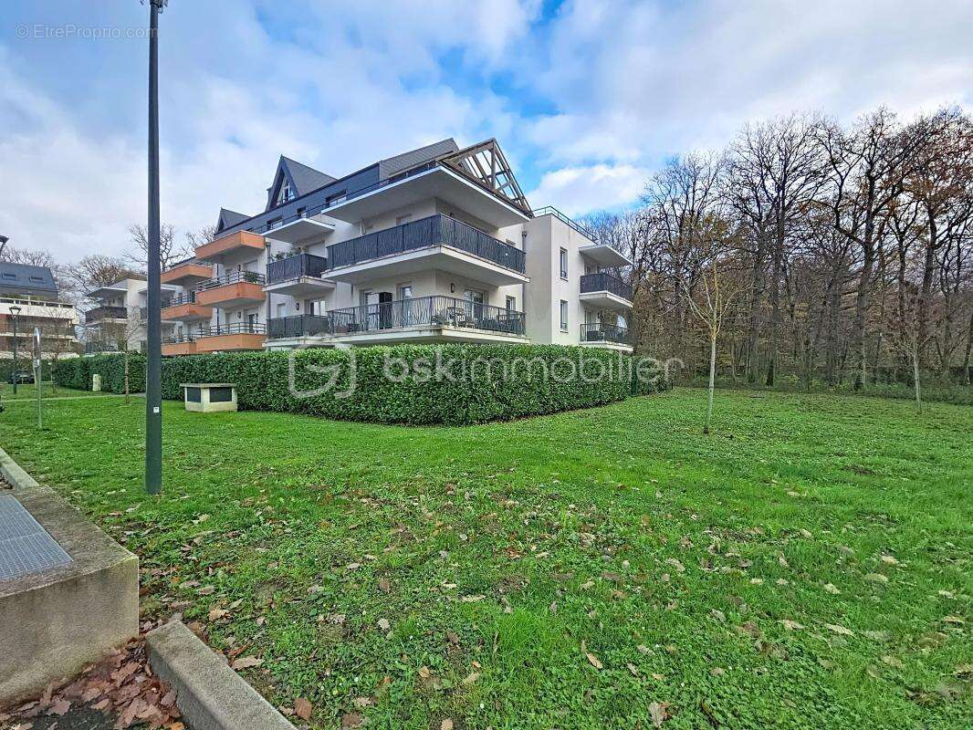 Appartement à EMERAINVILLE