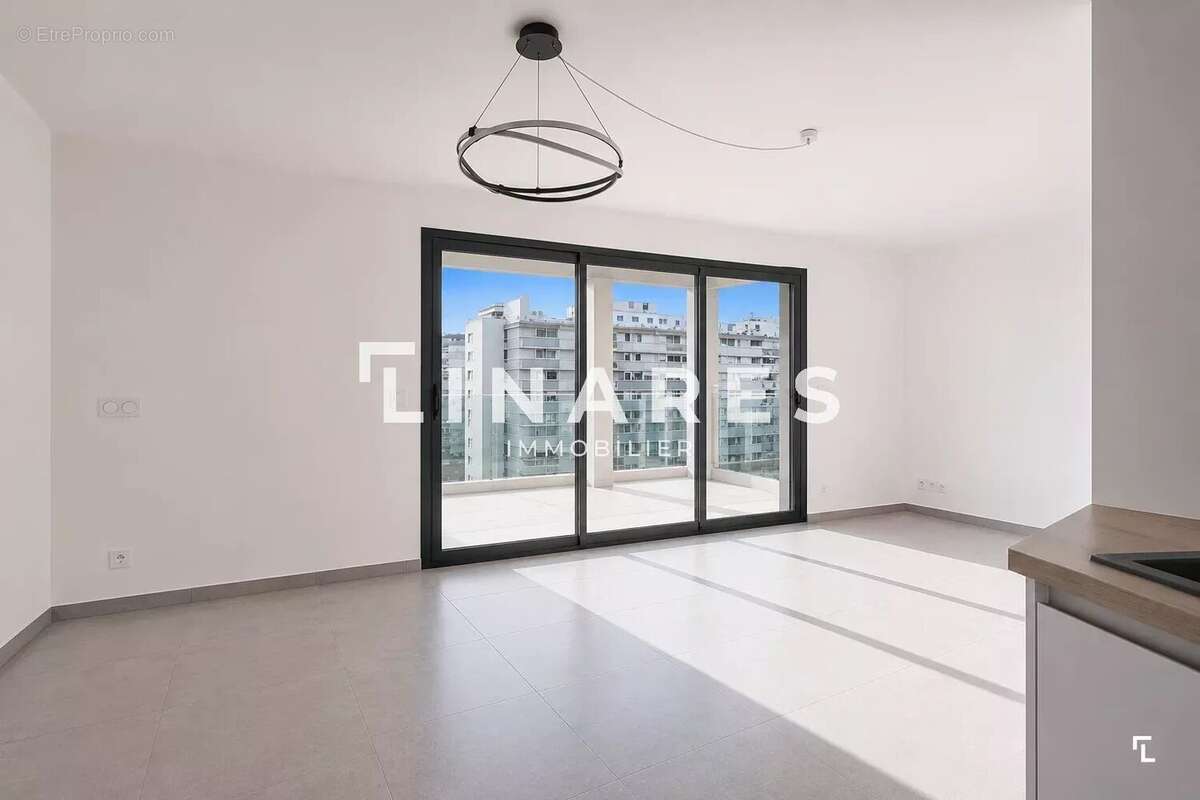 Appartement à MARSEILLE-8E