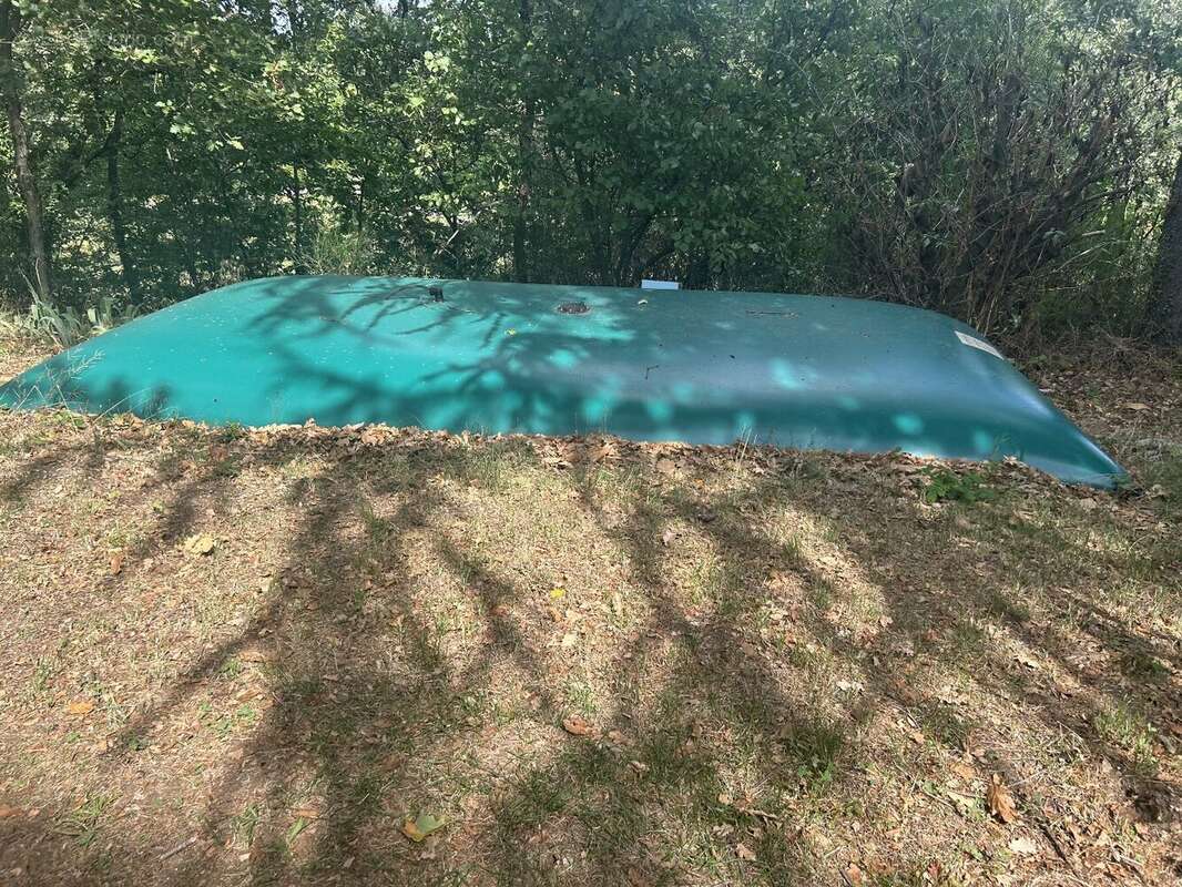 Maison de plain-pied avec dépendances et 1,5ha de terrain - photo 16