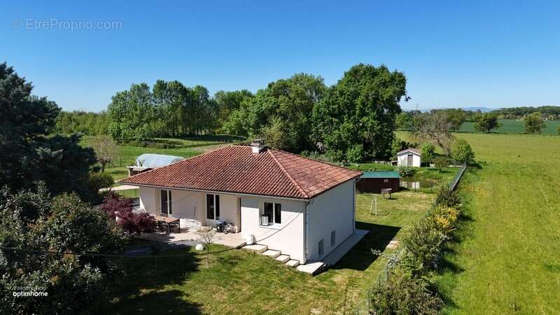 Maison à VONNAS