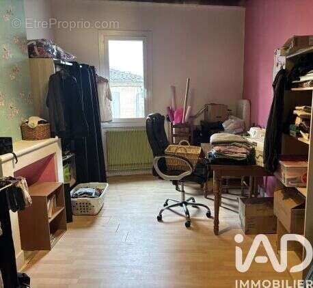 Maison 130 m² à Castillon-La-Bataille  - photo 6