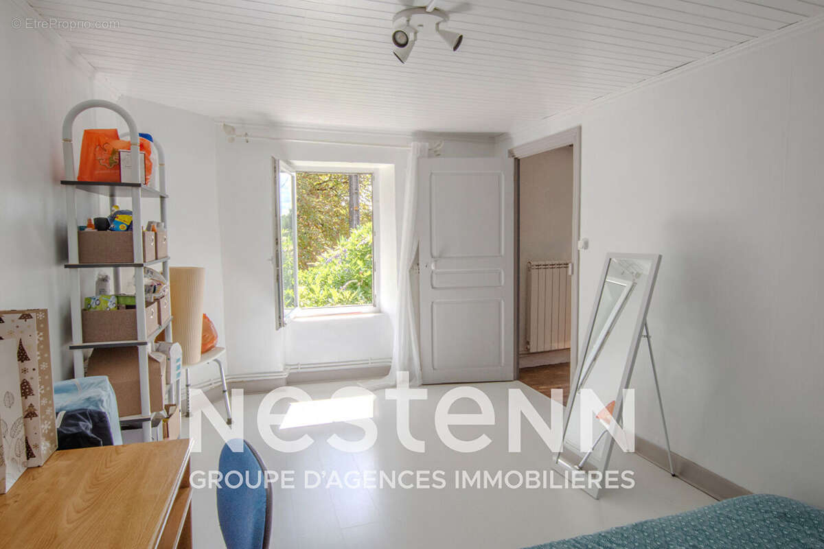 Maison Alban ancienne ferme avec dépendances sur 1ha de terrain attenant - photo 8