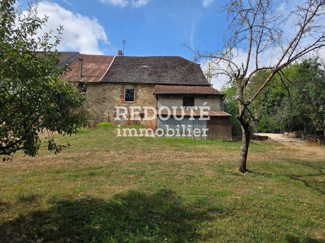 Maison ancienne avec jardin de 109 m² Secteur Novion-Porcien - photo 17